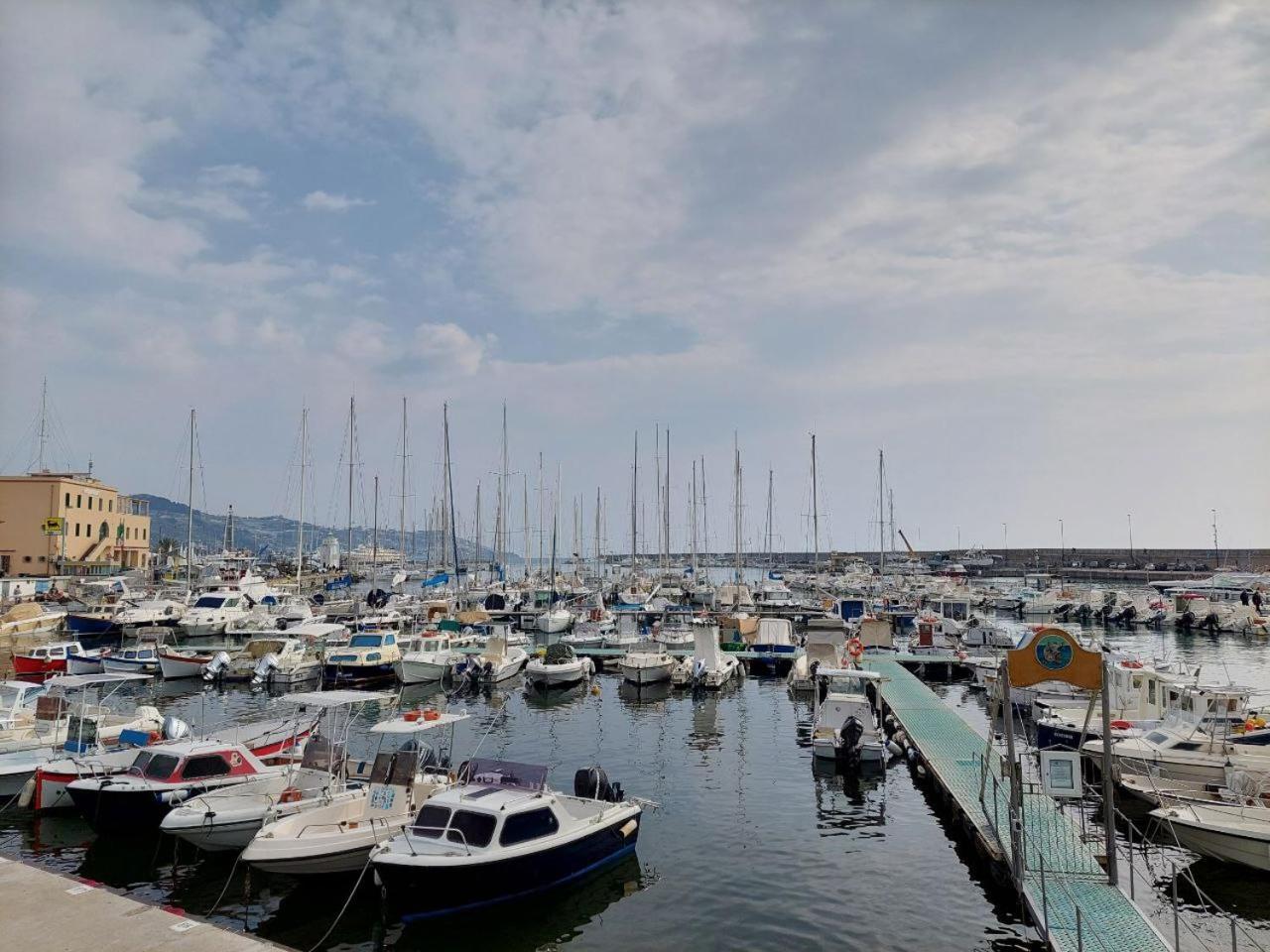 Apartament Casa Timaloki - Sanremo Centro Zewnętrze zdjęcie
